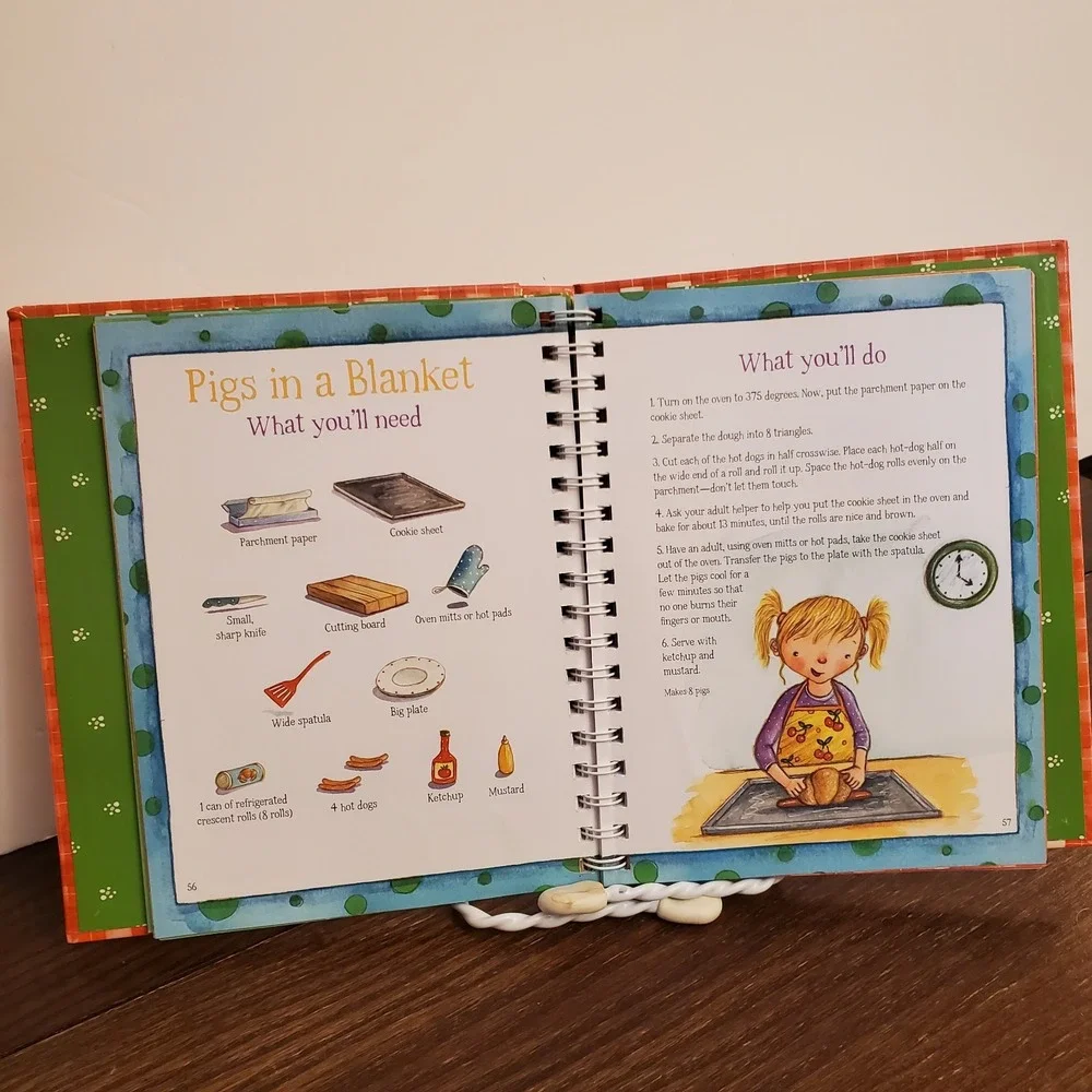 Paula Deen's My 1st Cookbook w/Grandkids by Paula Deen 176 pg Emmy Award Winning